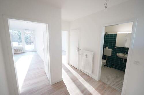 Eingangsbereich/Flur - 2 Zimmer Etagenwohnung in Seevetal