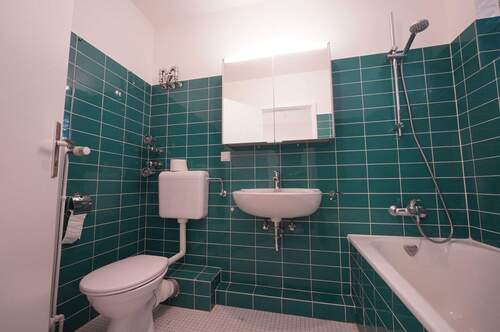 Gemütliches Wannenbad - 