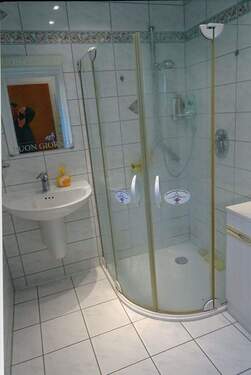 EG Bad mit Dusche - 