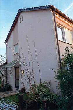 Wohnhauseingangsbereich - 4 Zimmer Mehrfamilienhaus, Wohnhaus in Wülfershausen an der Saale