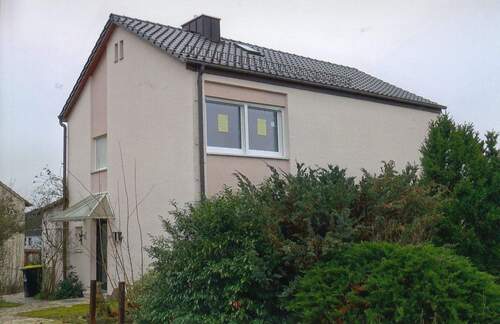 Vordere Wohnhausansicht - 