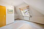 Zimmer 4 im Dachgeschoss - 