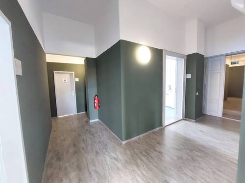 Eingangsbereich/Flur - 4 Zimmer Büro in Cottbus
