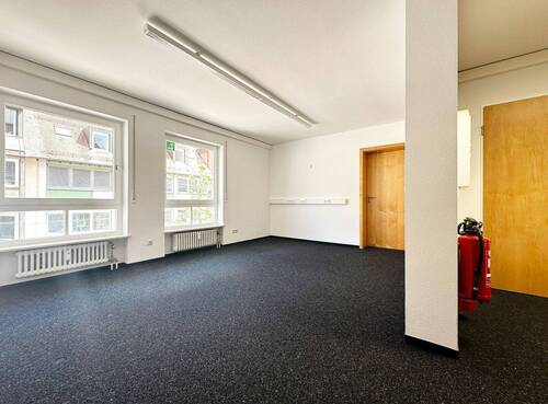 Empfangsbereich - 6 Zimmer Büro in Tuttlingen