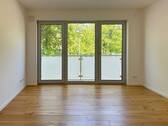 Schlafzimmer mit grünem Ausblick - 