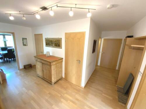 Flur - 4 Zimmer Etagenwohnung zum Kaufen in Bad Wurzach