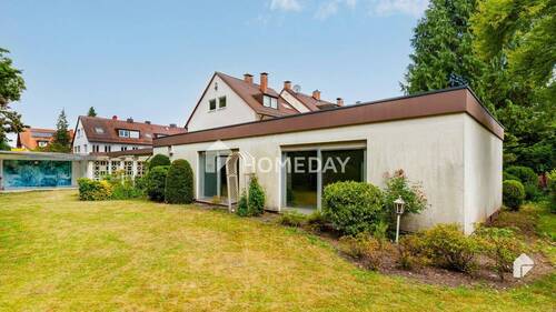 Außenansicht 4 - 6 Zimmer Reihenendhaus in Nürnberg