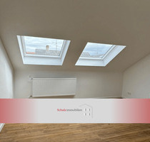 Kernsaniert: 2-Zimmer-Dachgeschosswohnung in gepflegtem Mehrfamilienhaus auf der Parkinsel - Ludwigshafen am Rhein Süd