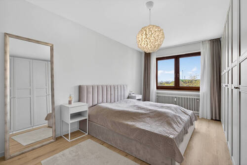 Elternschlafzimmer - 4 Zimmer Etagenwohnung in Karlsruhe / Knielingen