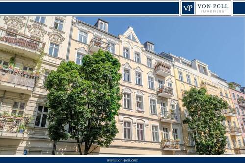 Titel - 3-Zimmer-Dachgeschosswohnung mit Sonnenterrasse und Lift am beliebten Helmholtzplatz - bezugsfrei!