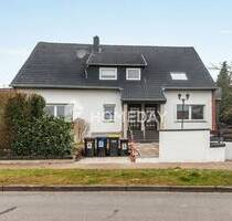 Charmante 2-Zimmer-Wohnung mit 60 m² Ausbaureserve im Spitzboden und Balkon - Wedemark Resse