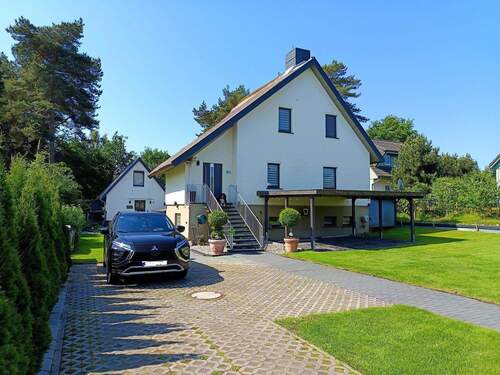 Haus mit Nebengebäude - 4 Zimmer Einfamilienhaus zum Kaufen in Zempin