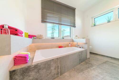 Moderne Wellness-Oase - Bungalow mit 107,20 m&sup2; in Lengenfeld Vogtland zum Kaufen