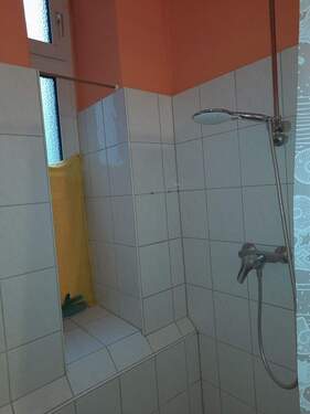 05_WC-Duschbad-Fenster.jpg - 