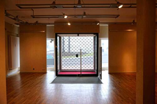 Eingangsbereich des Ladens - 