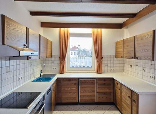 Küche - 4 Zimmer Etagenwohnung in Burgoberbach