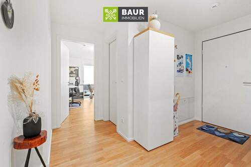 Flur - 4 Zimmer Etagenwohnung in Friedrichshafen