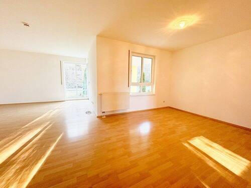 Wohnzimmer und Esszimmer - 