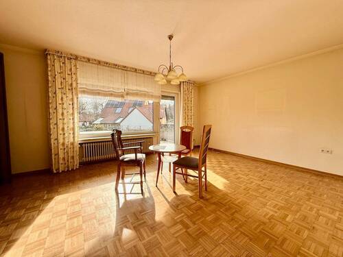 Wohnzimmer EG - 5 Zimmer Doppelhaushälfte zum Kaufen in Langenhagen