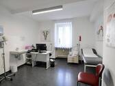 Arztpraxis - Behandlungsraum - 
