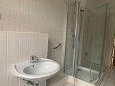 Badezimmer - Etagenwohnung mit 64,80 m² in Görlitz zum Kaufen