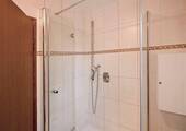 Glasdusche im Gästebad - 