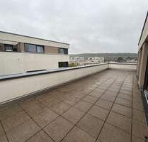 Traumhafte 4-Zimmer-Dachgeschosswohnung mit umlaufender Terrasse - Stuttgart Feuerbach