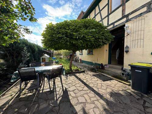 Garten - Einfamilienhaus mit Idyllischem Ausblick in die Ferne