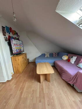Wohnzimmer - 2 Zimmer Etagenwohnung in Hannover