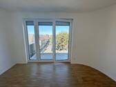 Wohnen Zug. Eckbalkon - 3 Zimmer Etagenwohnung in Stuttgart