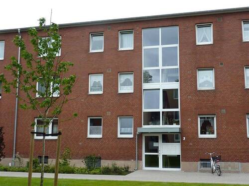 P1010677 - Große 4 ZKB Wohnung im 1.OG - 645,00&nbsp;EUR Kaltmiete, ca.&nbsp; 86,00&nbsp;m&sup2;&nbsp;Wohnfl&auml;che