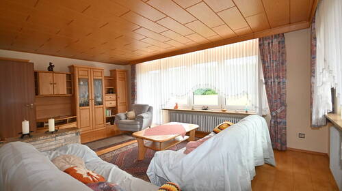 Gemütliches Wohnzimmer - 7 Zimmer Einfamilienhaus in Berg-Unterölsbach