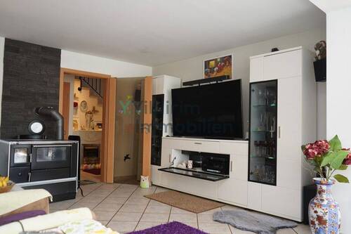 Wohnzimmer mit Kamin - 