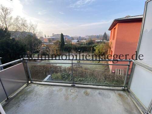 Balkon Mitte - 3 Zimmer Etagenwohnung zur Miete in Norderstedt