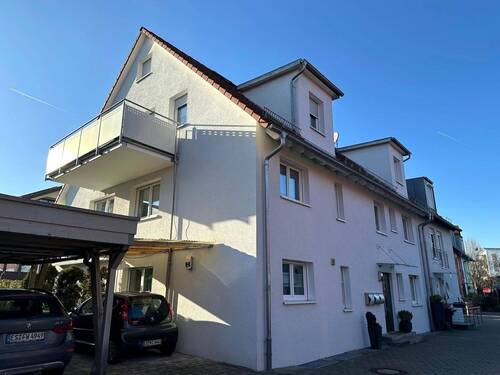 Gebäudeansicht - 4 Zimmer Etagenwohnung zum Kaufen in Filderstadt