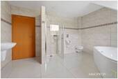 13. Badezimmer OG.jpg - 
