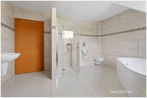 13. Badezimmer OG.jpg - 