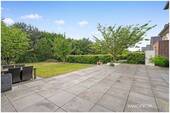 15. Terrasse und Garten.jpg - 