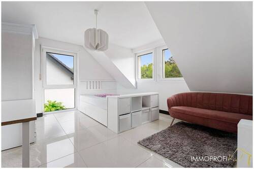 9. Schlafzimmer 2.jpg - 