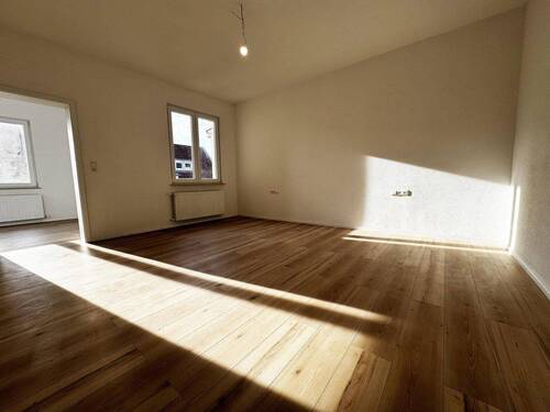 Wohnzimmer - 4 Zimmer Etagenwohnung zur Miete in Heilbronn