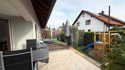 IMG_5335.jpg - Traumhafte 4,5-Zimmer-Wohnung mit Südterrasse & Garten in Singen-Bohlingen