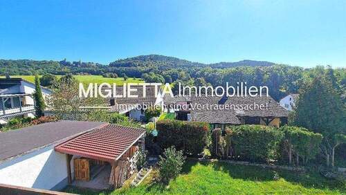 - - Attraktives Einfamilienhaus in Top-Lage mit Blick auf die Burg 'Altdahn'