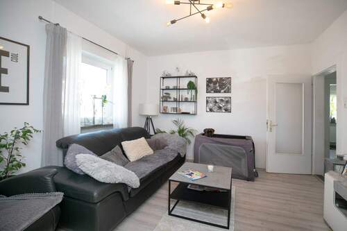 Wohnimmer EG - 9 Zimmer Mehrfamilienhaus, Wohnhaus in Rödermark