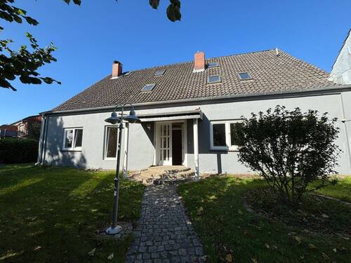 Eingangsansicht - 5 Zimmer Terrassenwohnung zum Kaufen in Weyhe