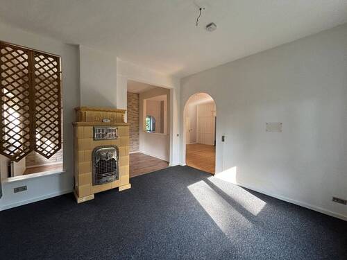 Kachelofen im Wohnraum.JPG - 