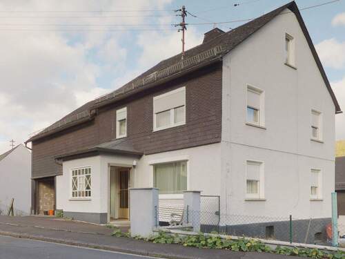 Seitliche Ansicht - 6 Zimmer Einfamilienhaus zum Kaufen in Haiger