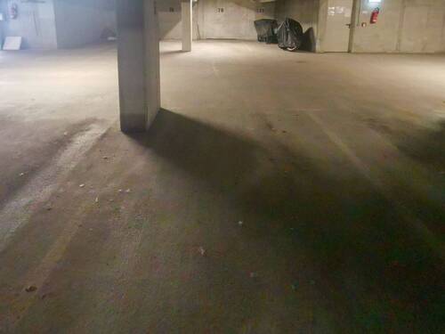 Tiefgaragenstellplatz - 