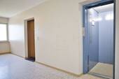 Personenaufzug im Haus - 4 Zimmer Etagenwohnung zum Kaufen in Ravensburg