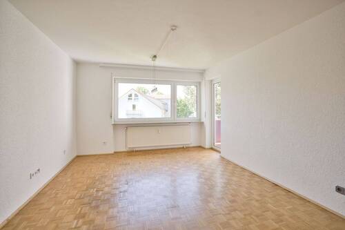 Wohn- und Esszimmer mit Balkon - Etagenwohnung mit 87,00 m&sup2; in Ravensburg zum Kaufen
