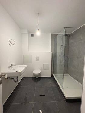 Bad - 2 Zimmer Etagenwohnung zur Miete in Berlin